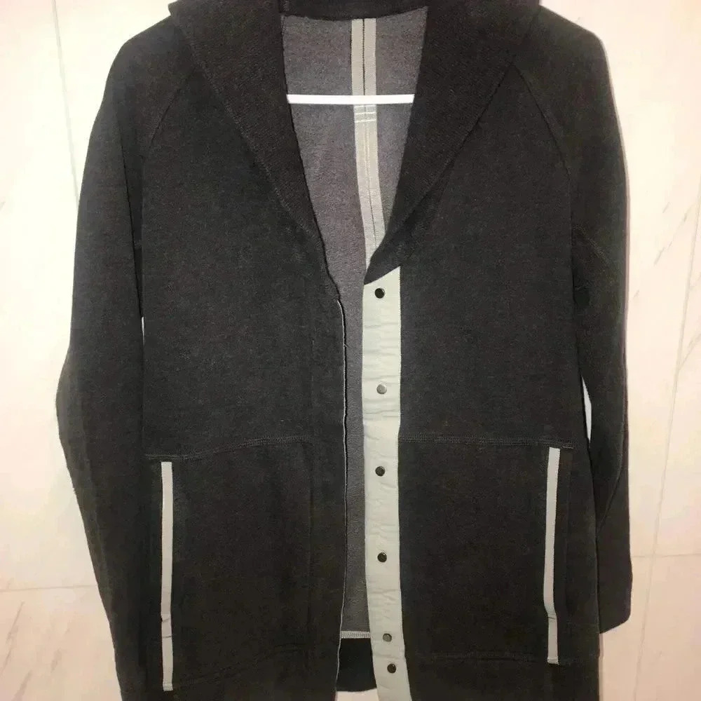 Lululemon Jacket  - Picture 3 of 6